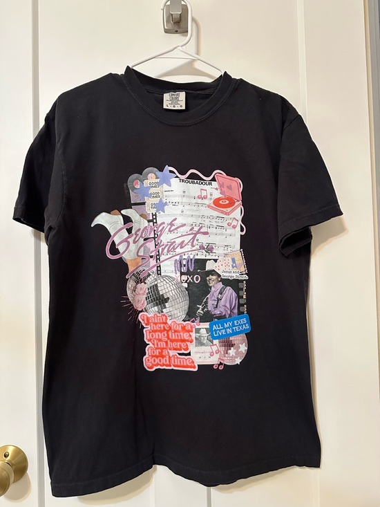 Tops - Black Graphic Tee with rodeo western country concert Print